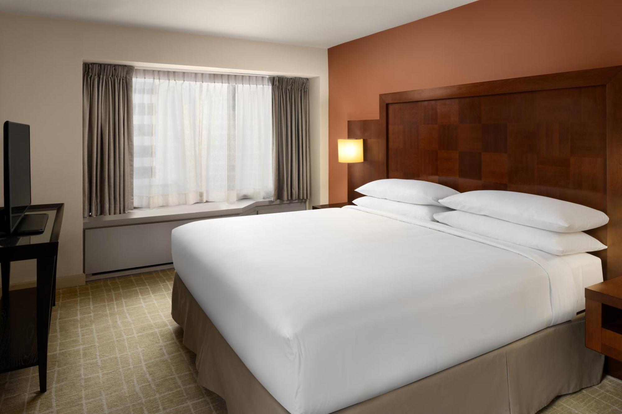 King Guest Room,1410564218:JPEG
