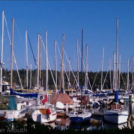 A-Lake Union One Br Apartment- Sleep 4-2